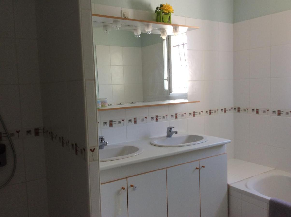 Maison D'Hotes Saint-Julien-l'Ars Dış mekan fotoğraf